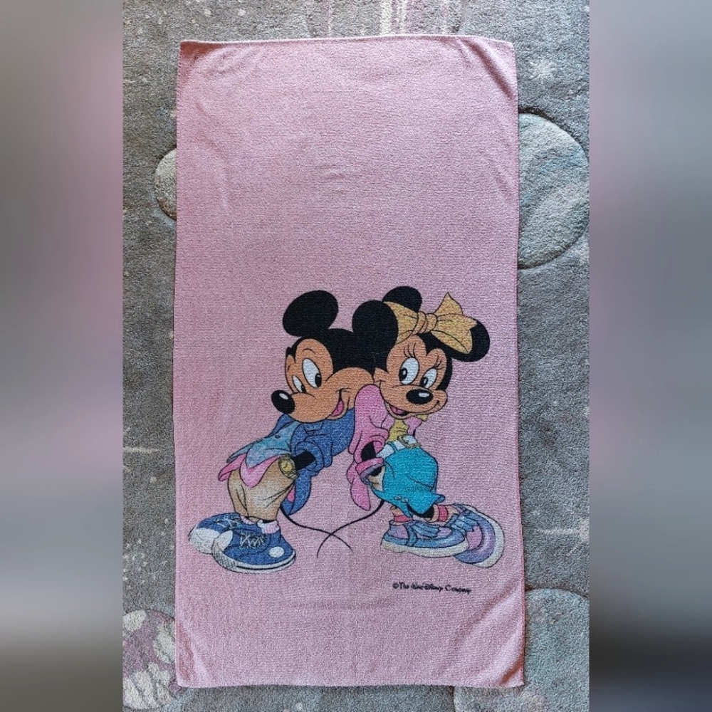 Vintage Mickey & Minnie Towel